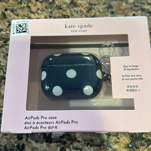 Kate spade poke a dot black air pod pro case new